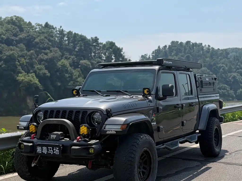 Jeep Gladiator — миниатюра 9