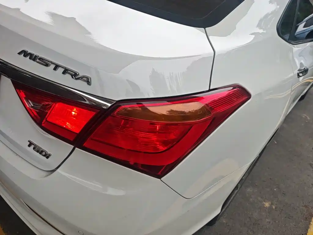 Hyundai Mistra — миниатюра 8