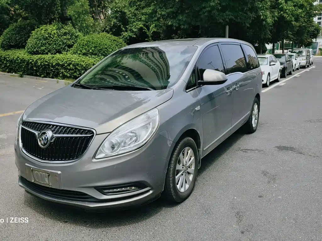 Buick GL8 — миниатюра 3