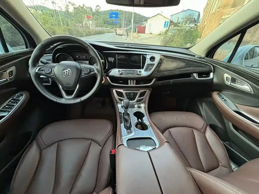 Buick Envision Plus — миниатюра 8
