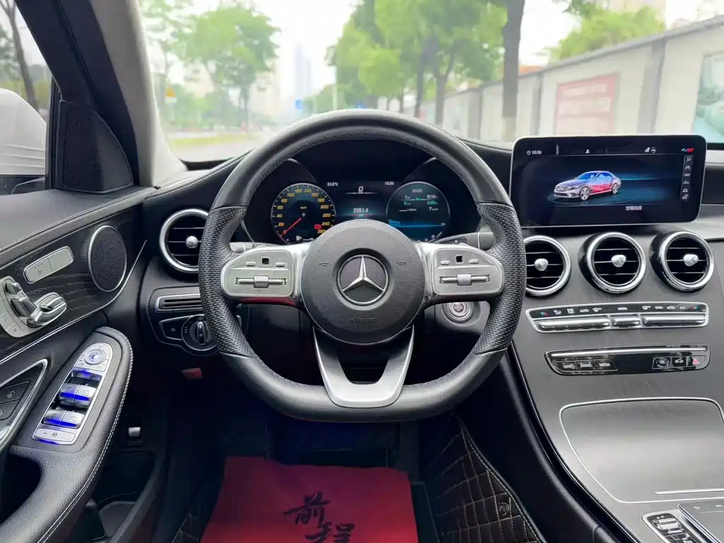 Mercedes-Benz C-Class — миниатюра 16