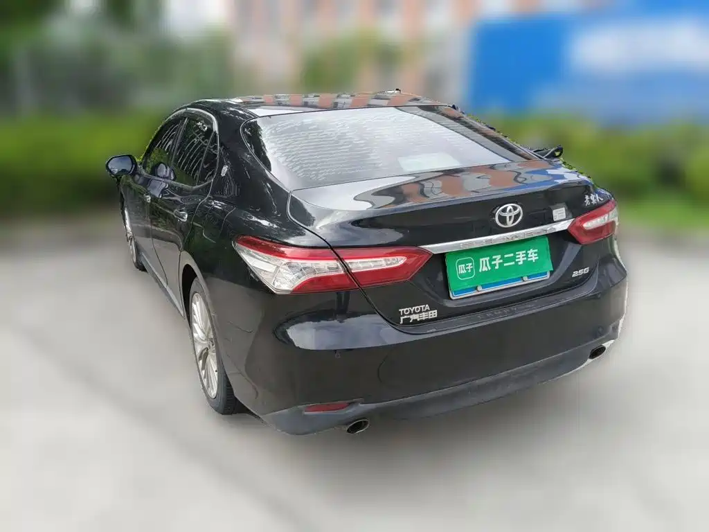 Toyota Camry — миниатюра 25