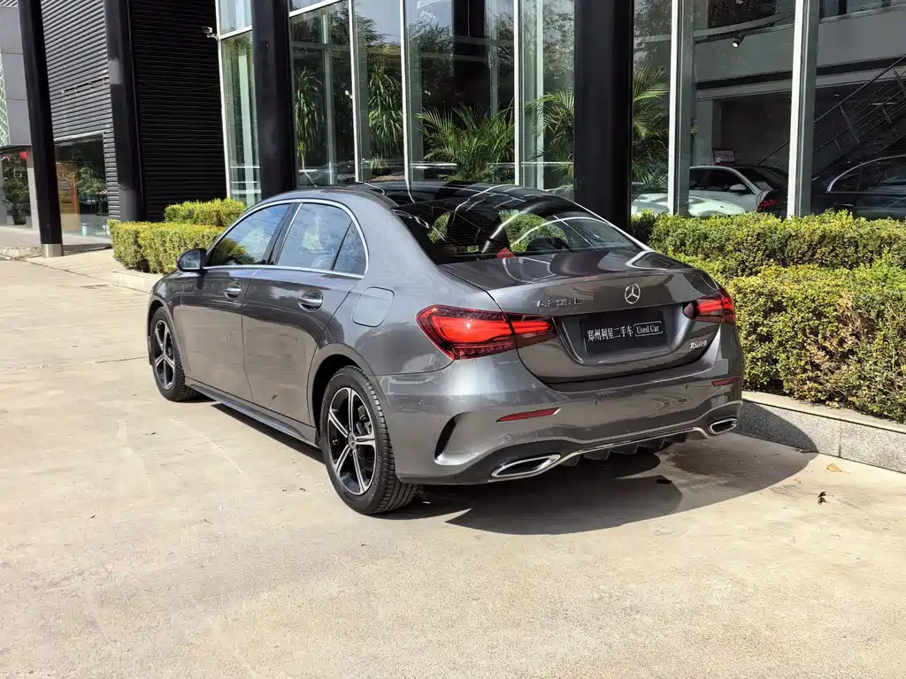 Mercedes-Benz A-Class 2023 — фото 6