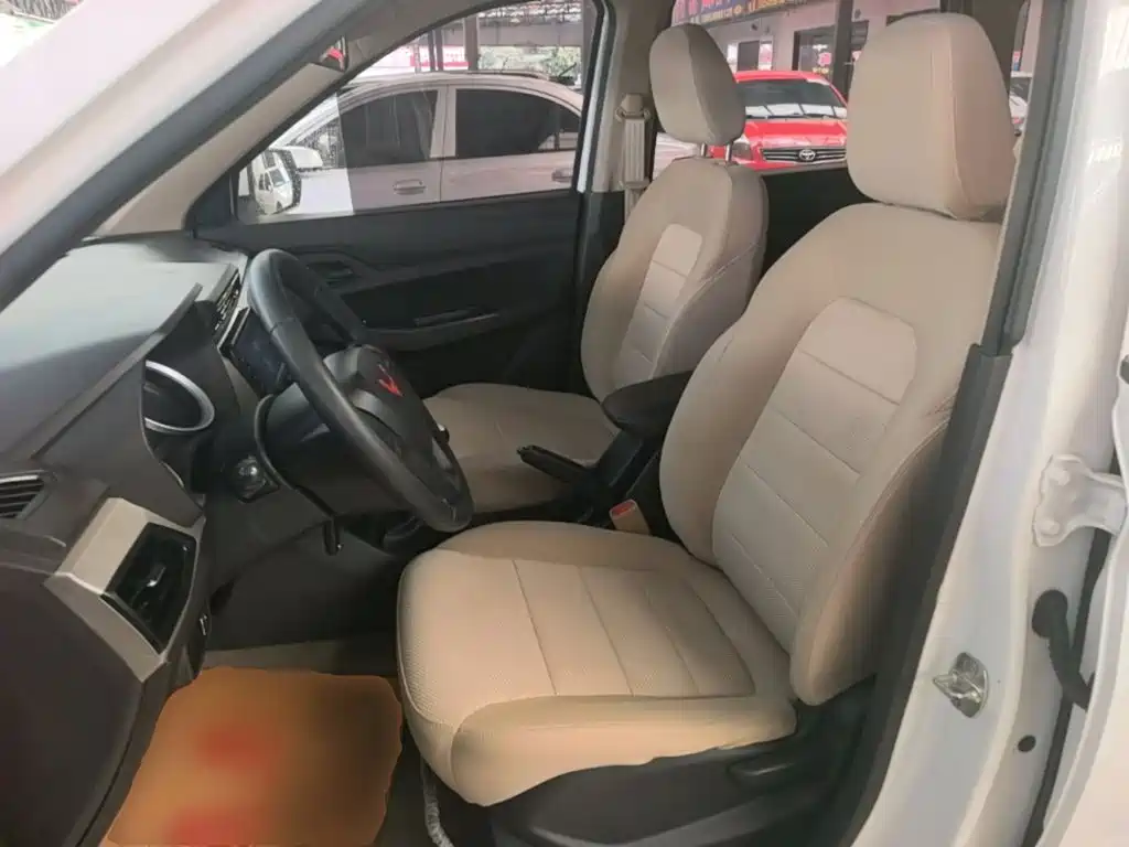 Wuling Hongguang — миниатюра 15