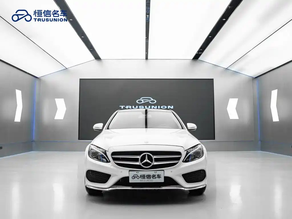 Mercedes-Benz C-Class — миниатюра 2