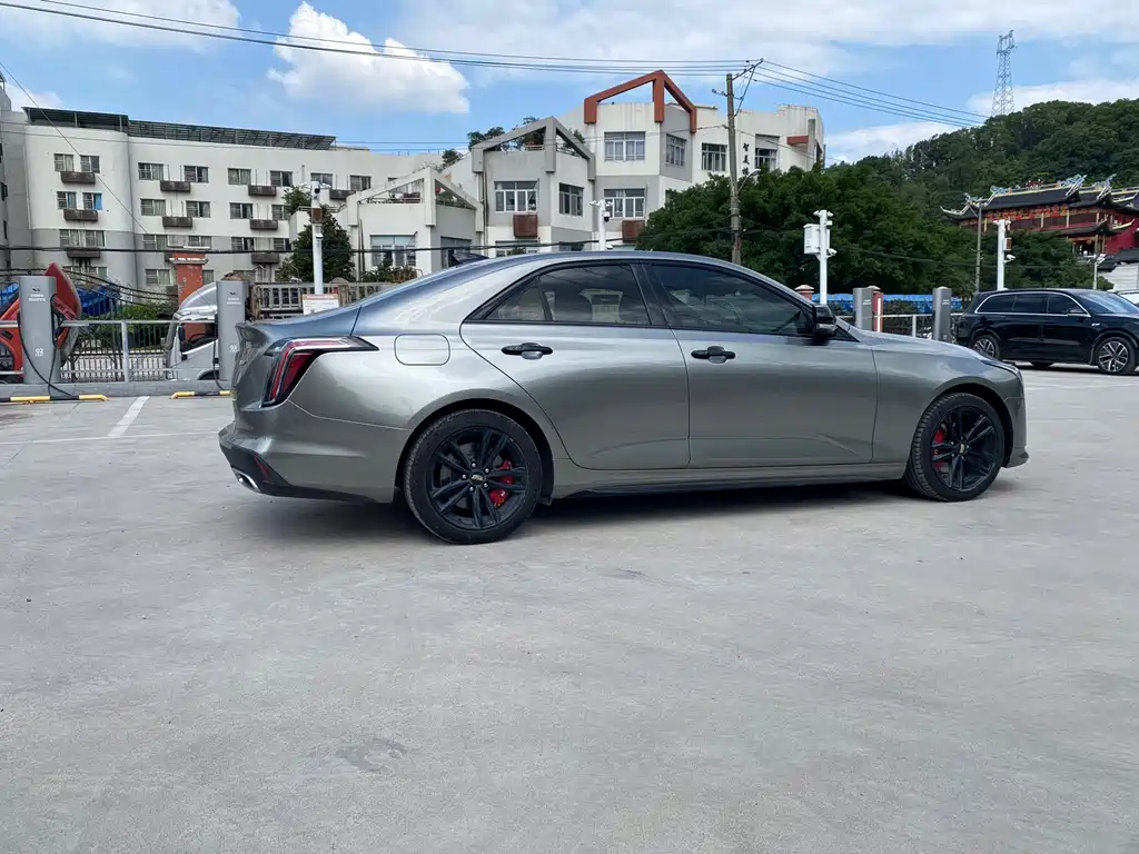 Cadillac CT4 — миниатюра 6