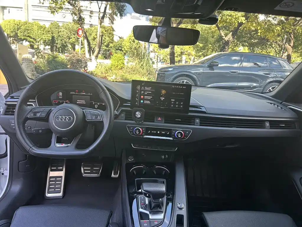 Audi A4L — миниатюра 13