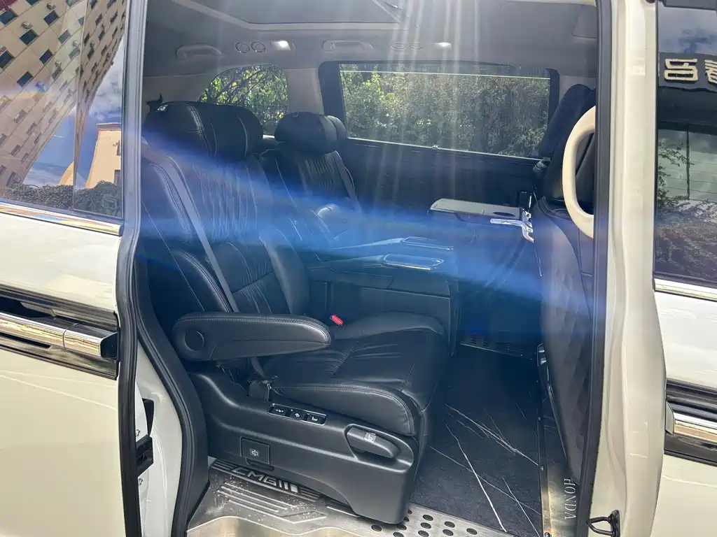 Honda Elysion — миниатюра 21