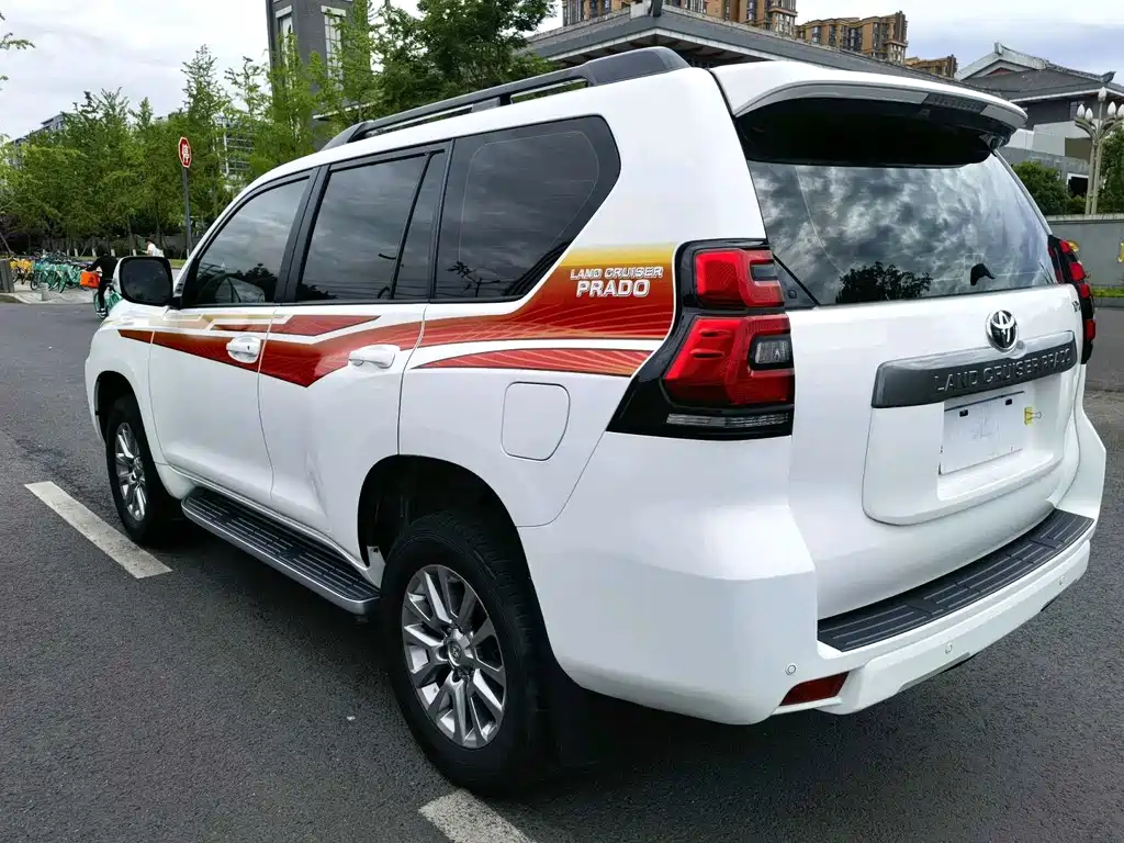 Toyota Prado — миниатюра 7