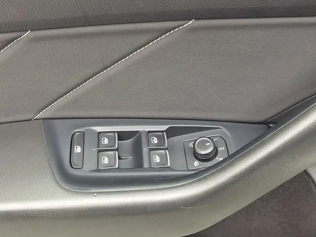 Volkswagen CC — миниатюра 9