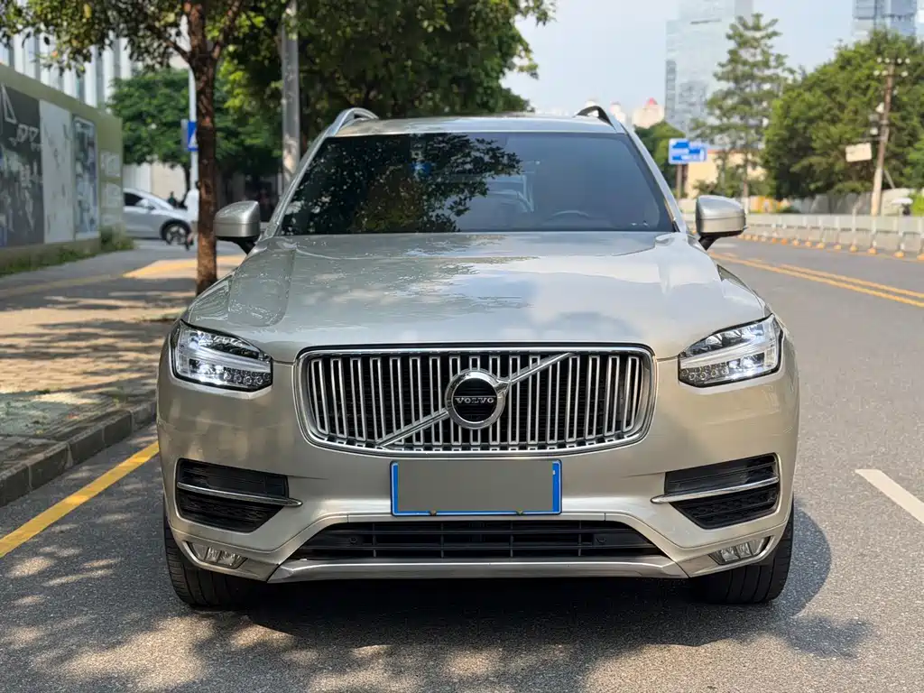 Volvo XC90 — миниатюра 2
