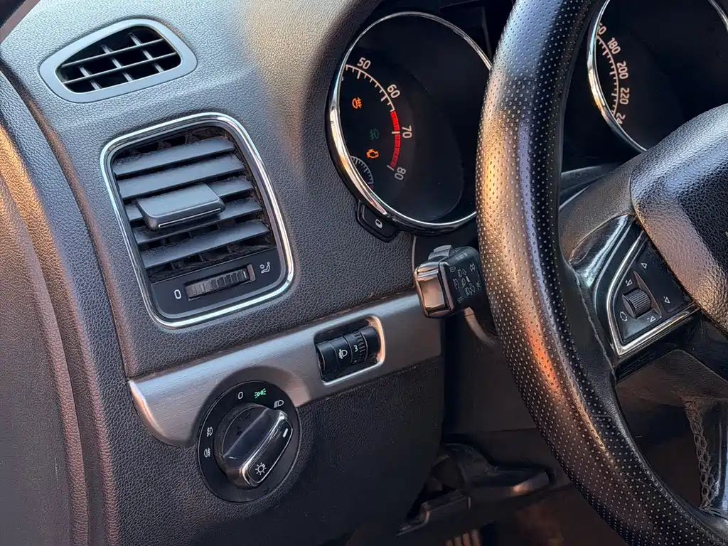 Skoda Yeti — миниатюра 12