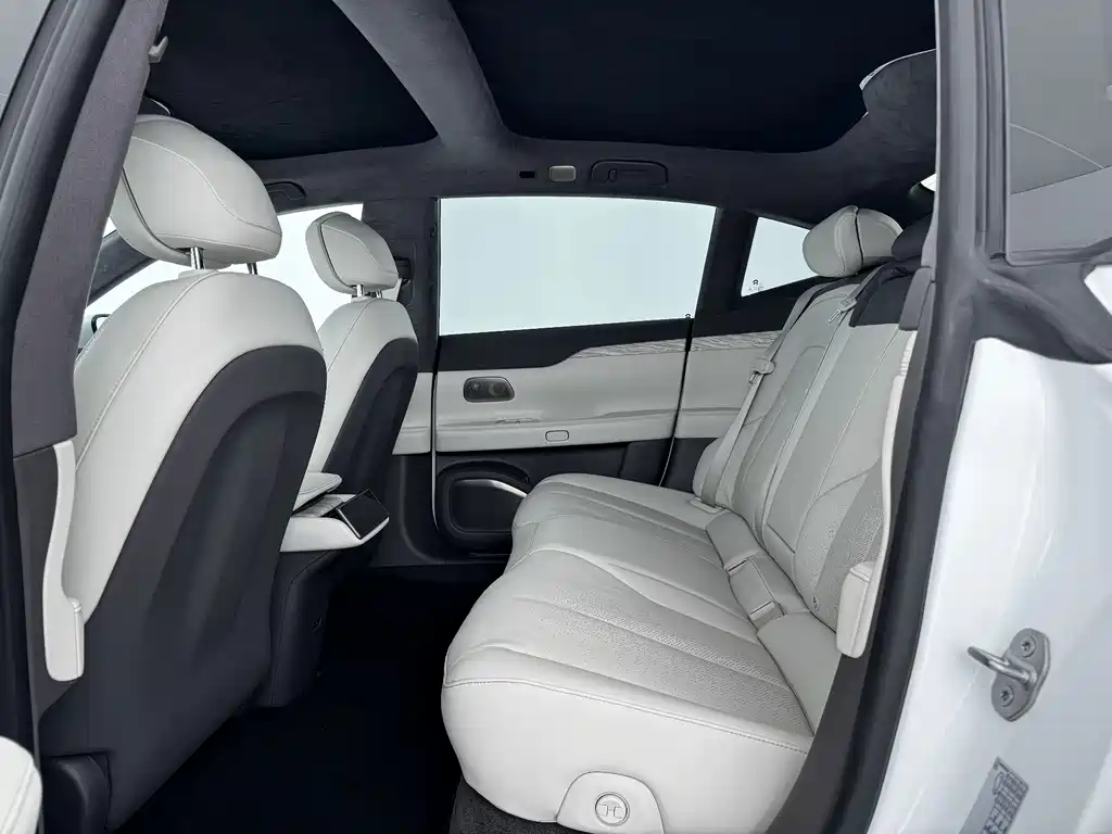 NIO ET7 — миниатюра 10