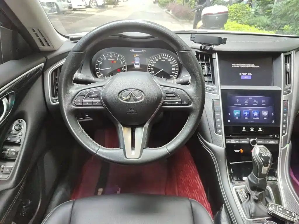Infiniti Q50L — миниатюра 6