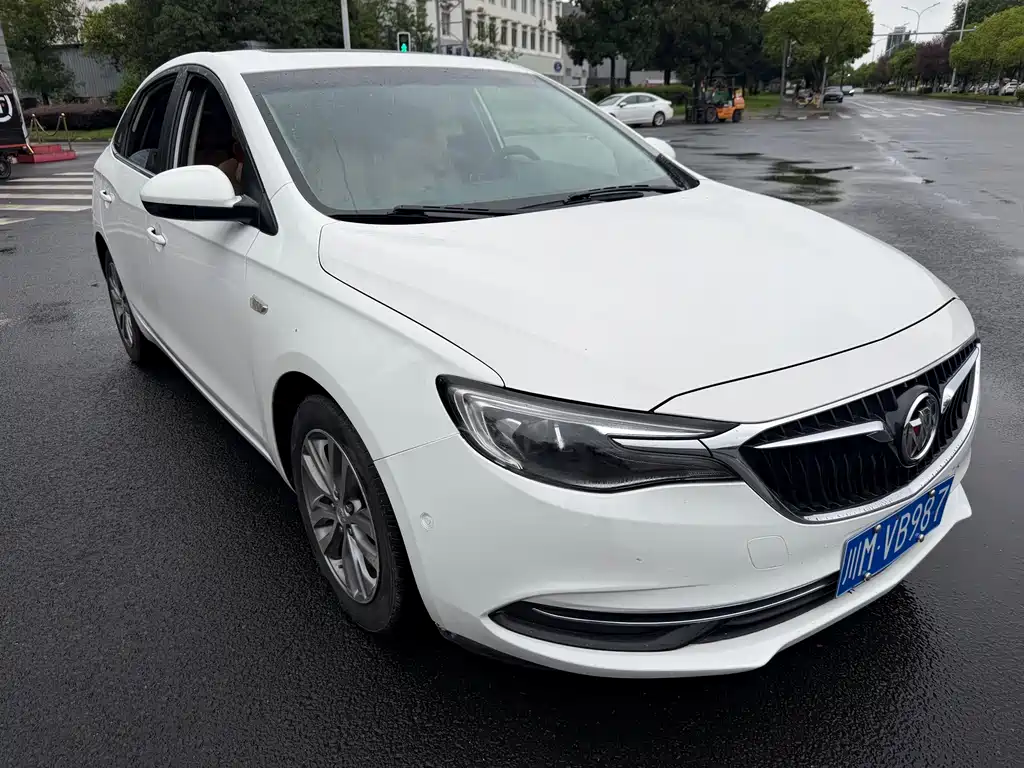 Buick Excelle — миниатюра 3