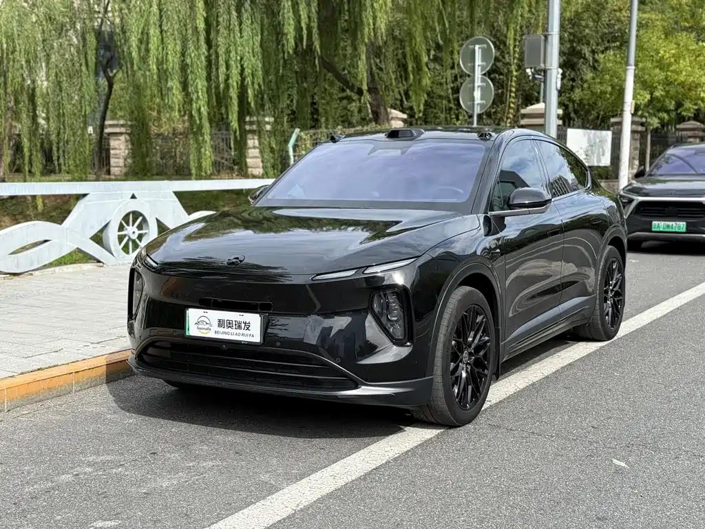 NIO EC6