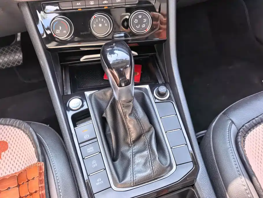 Volkswagen Sagitar — миниатюра 16