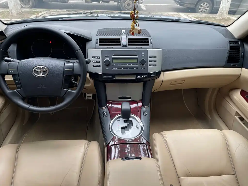 Toyota Reiz — миниатюра 16