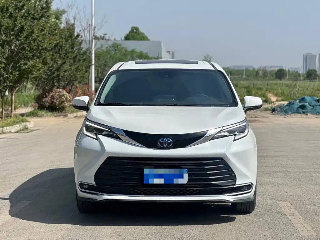 Toyota Sienna 2024 2.5L Comfort