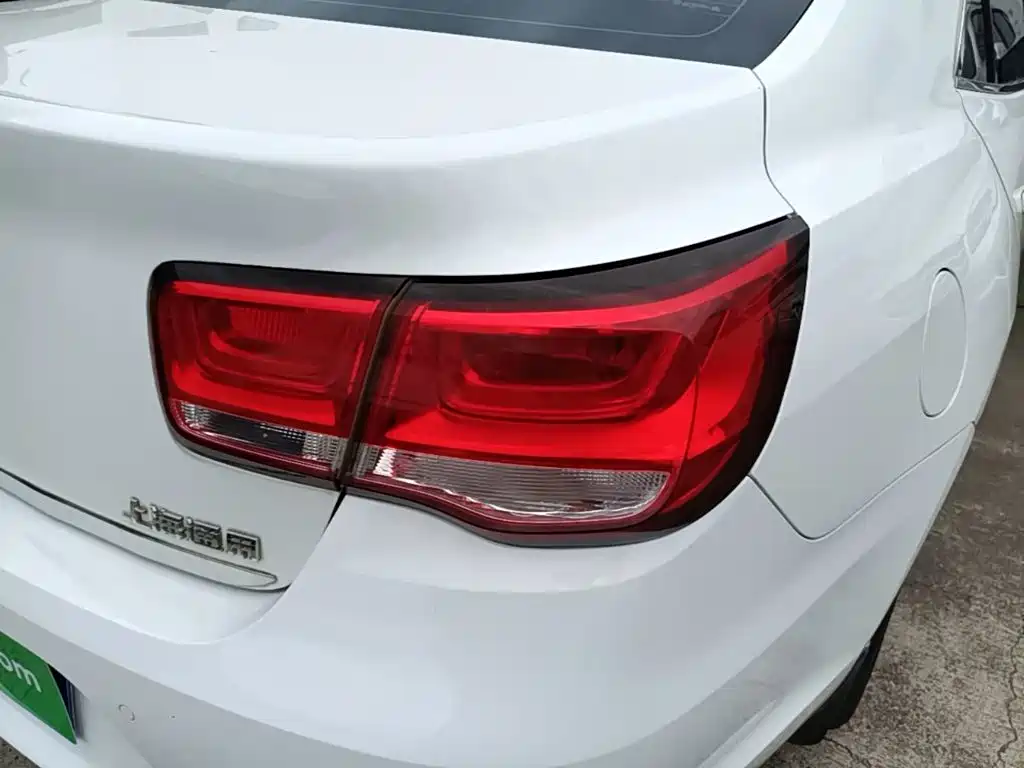 Chevrolet Malibu — миниатюра 8
