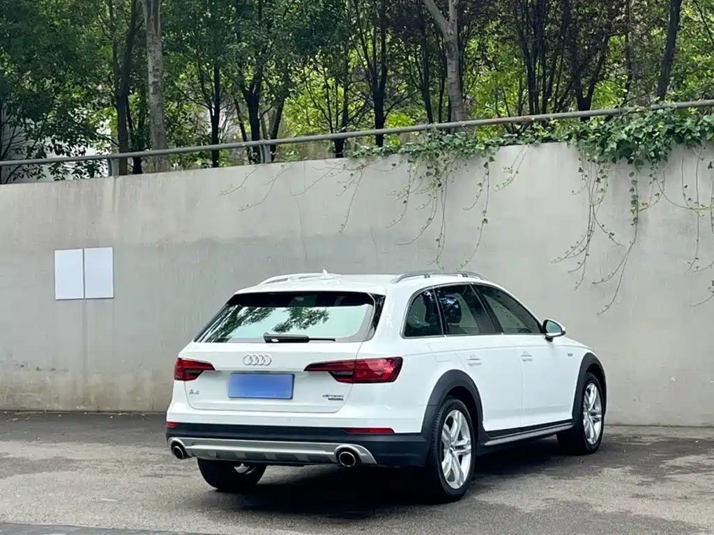 Audi A4 (Import) — миниатюра 8