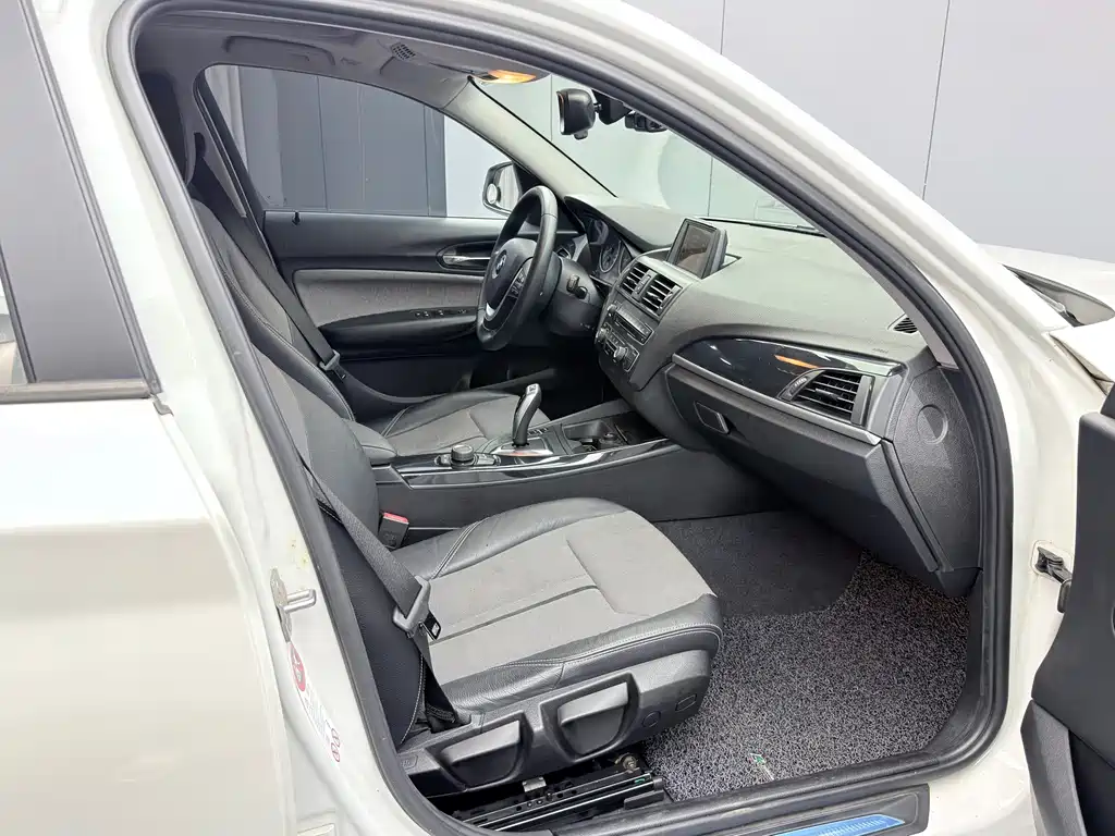 BMW 1 Series (Import) — миниатюра 22