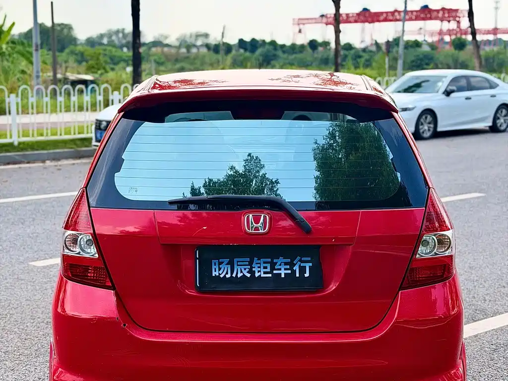 Honda Fit — миниатюра 5
