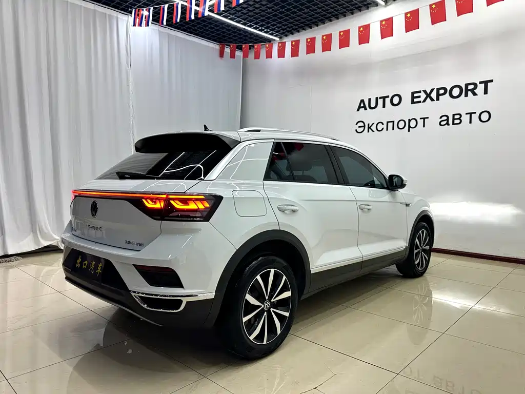 Volkswagen T-Roc 2023 280TSI DSG
