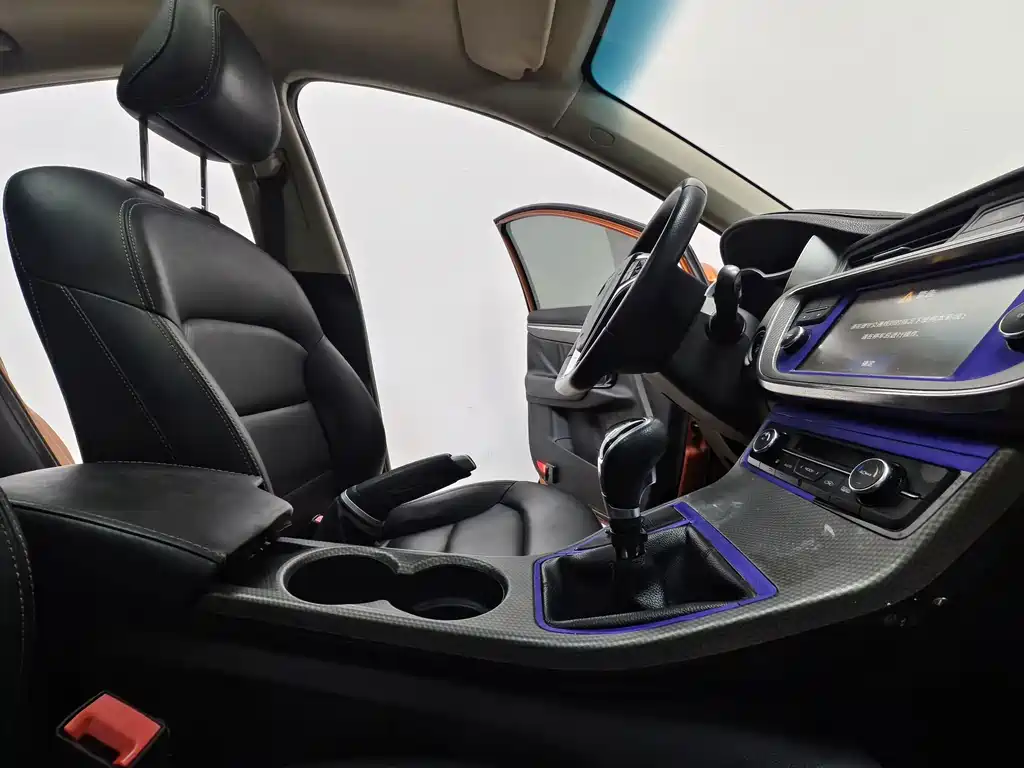Geely Emgrand GS — миниатюра 15