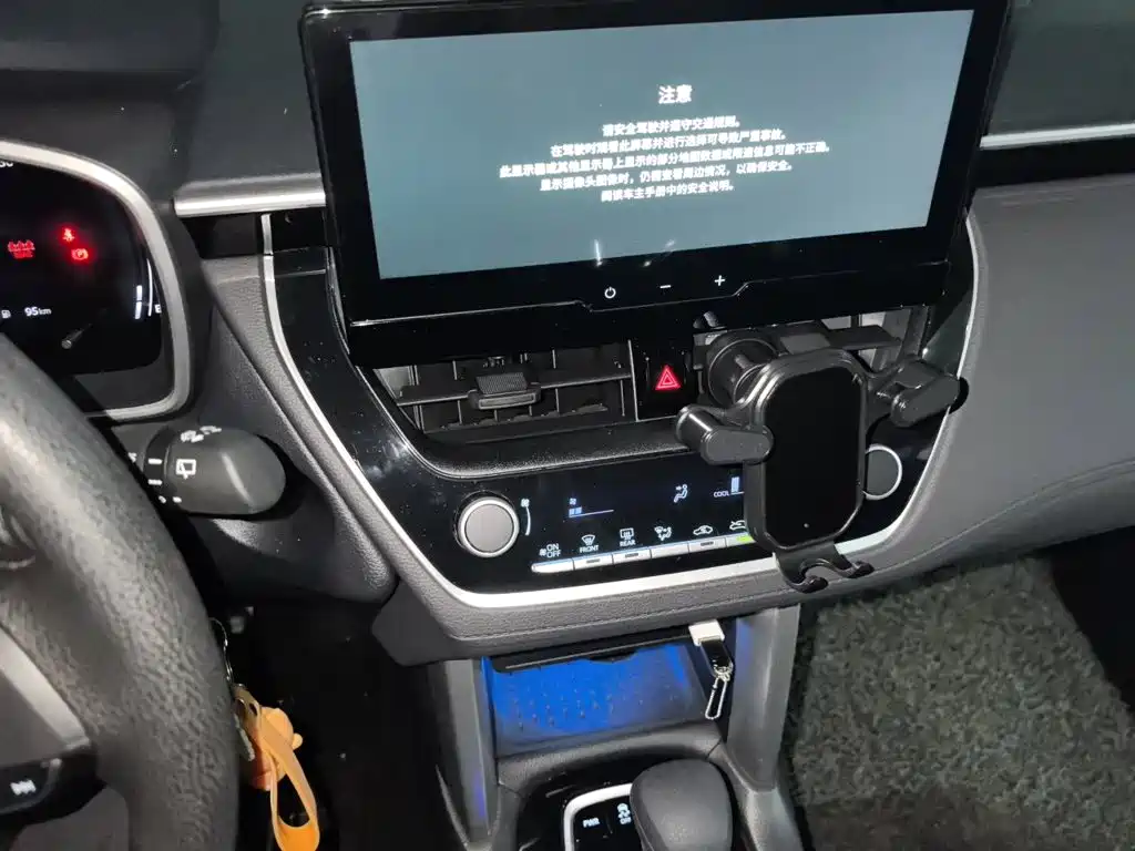 Toyota Frontlander — миниатюра 14