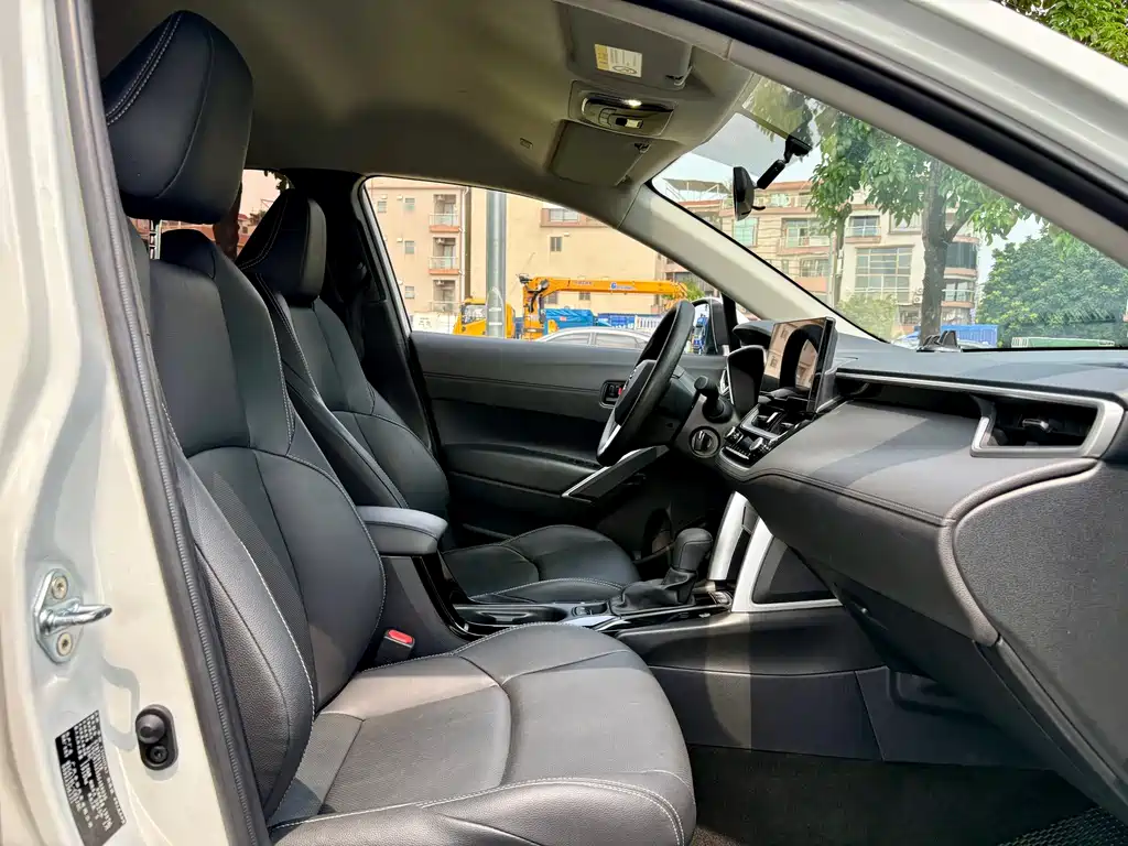 Toyota Frontlander — миниатюра 12