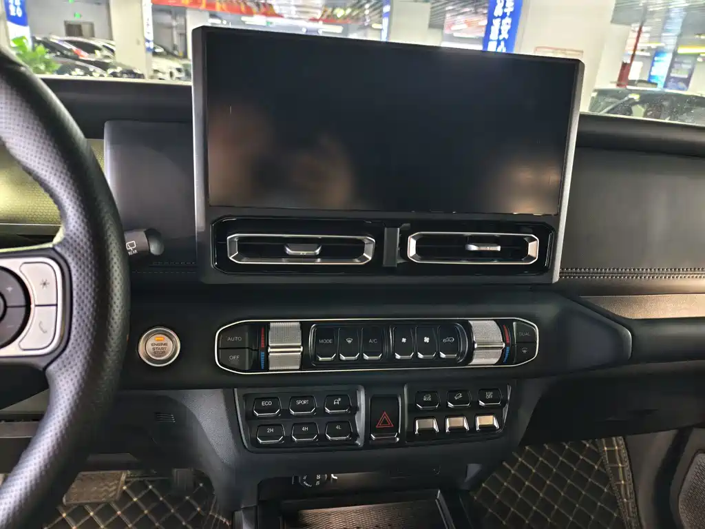 212 212 T01 — миниатюра 10