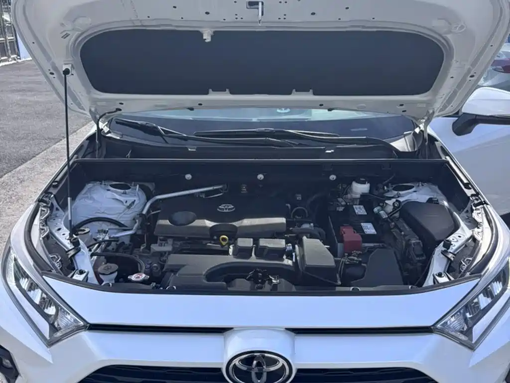 Toyota RAV4 — миниатюра 2
