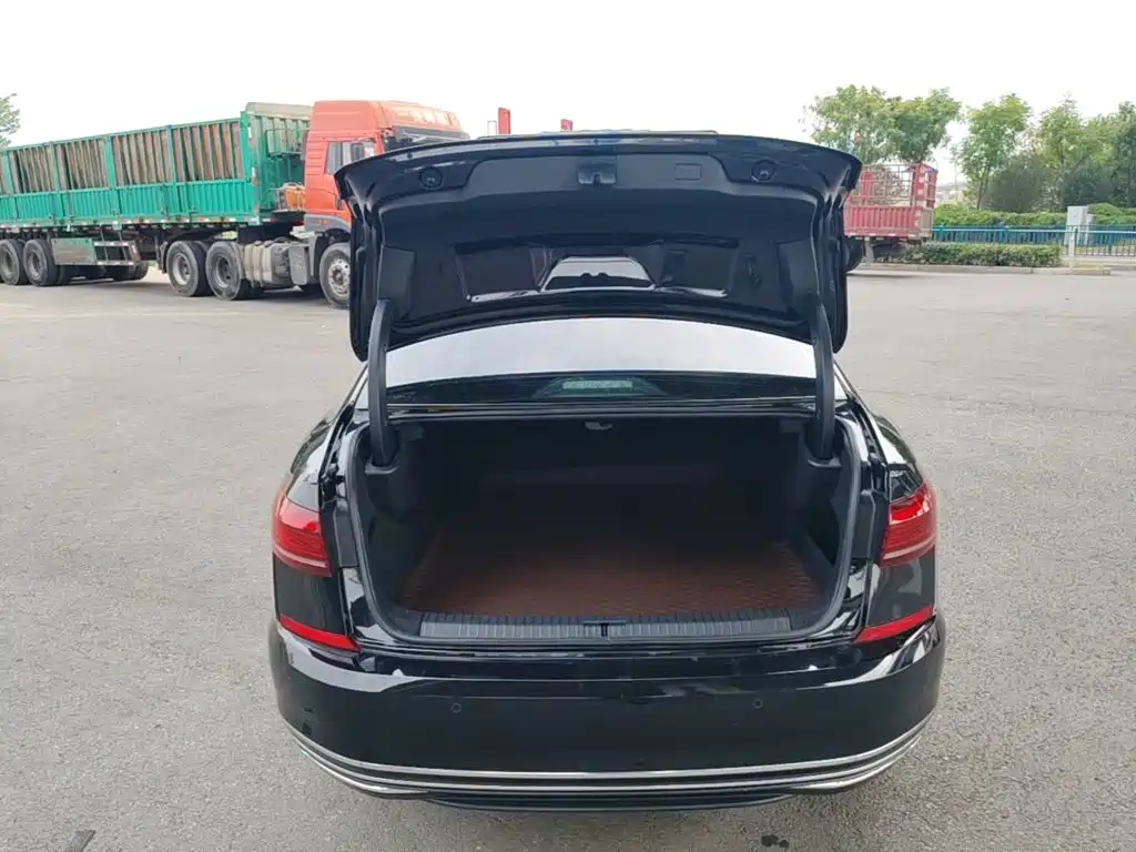 Volkswagen Passat PHEV — миниатюра 19