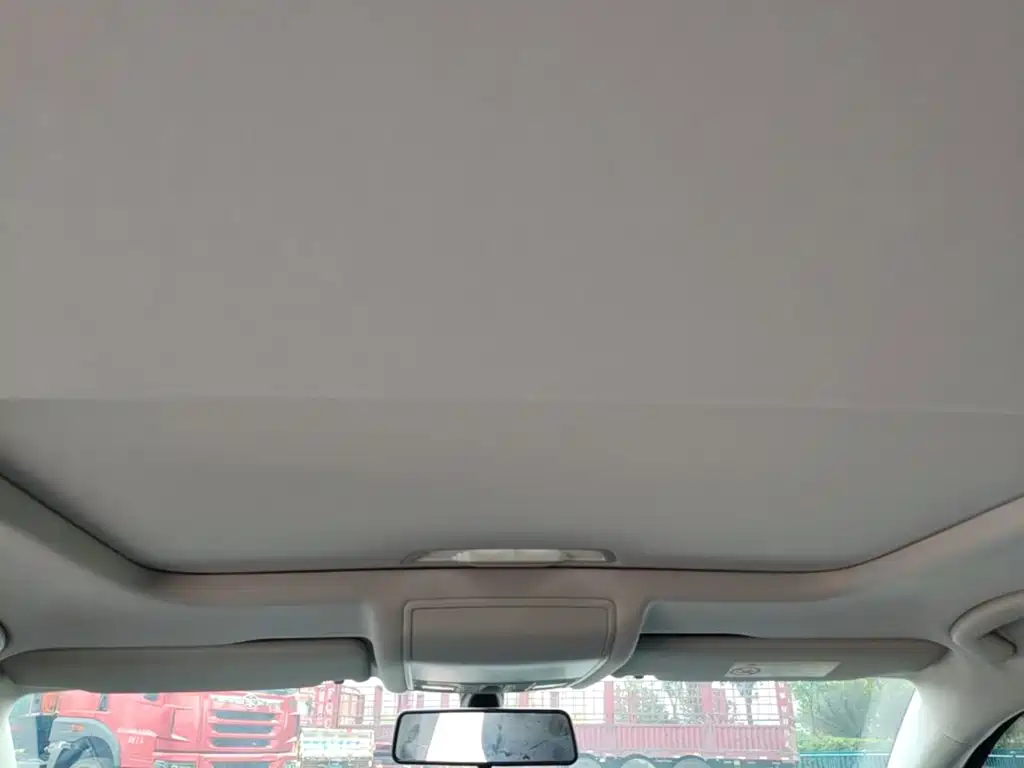 Volkswagen Passat PHEV — миниатюра 18