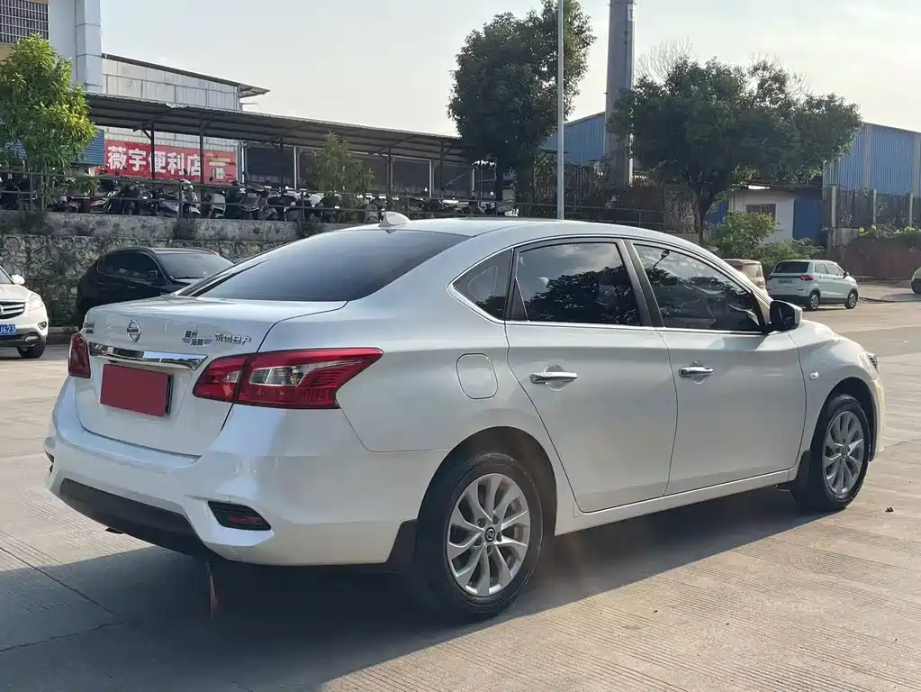 Nissan Sylphy — миниатюра 9