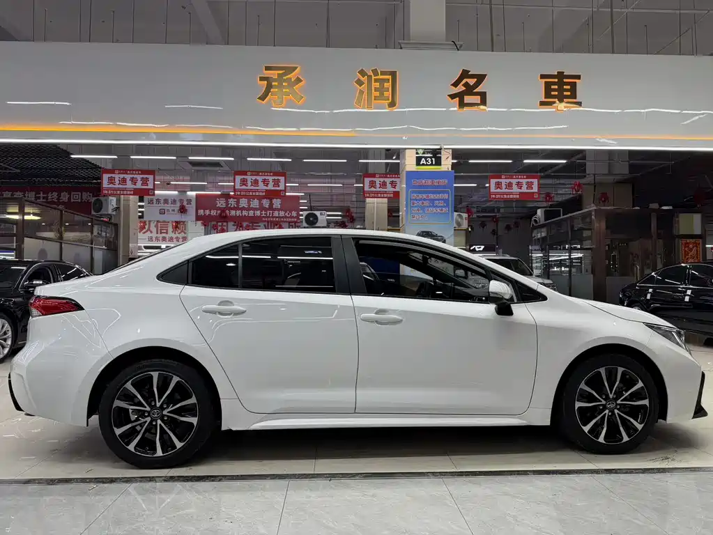 TOYOTA LEI LING