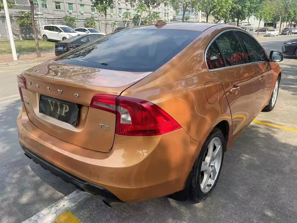 Volvo S60 (Import) — миниатюра 5