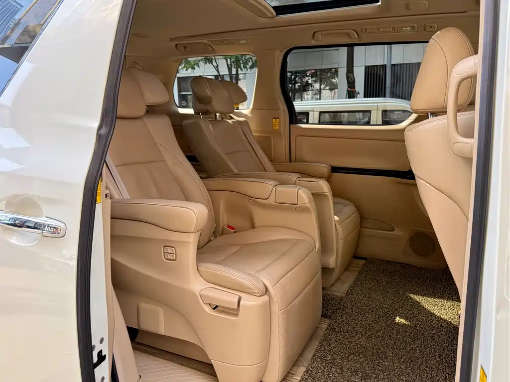 Toyota Alphard 2012 3.5L Luxury