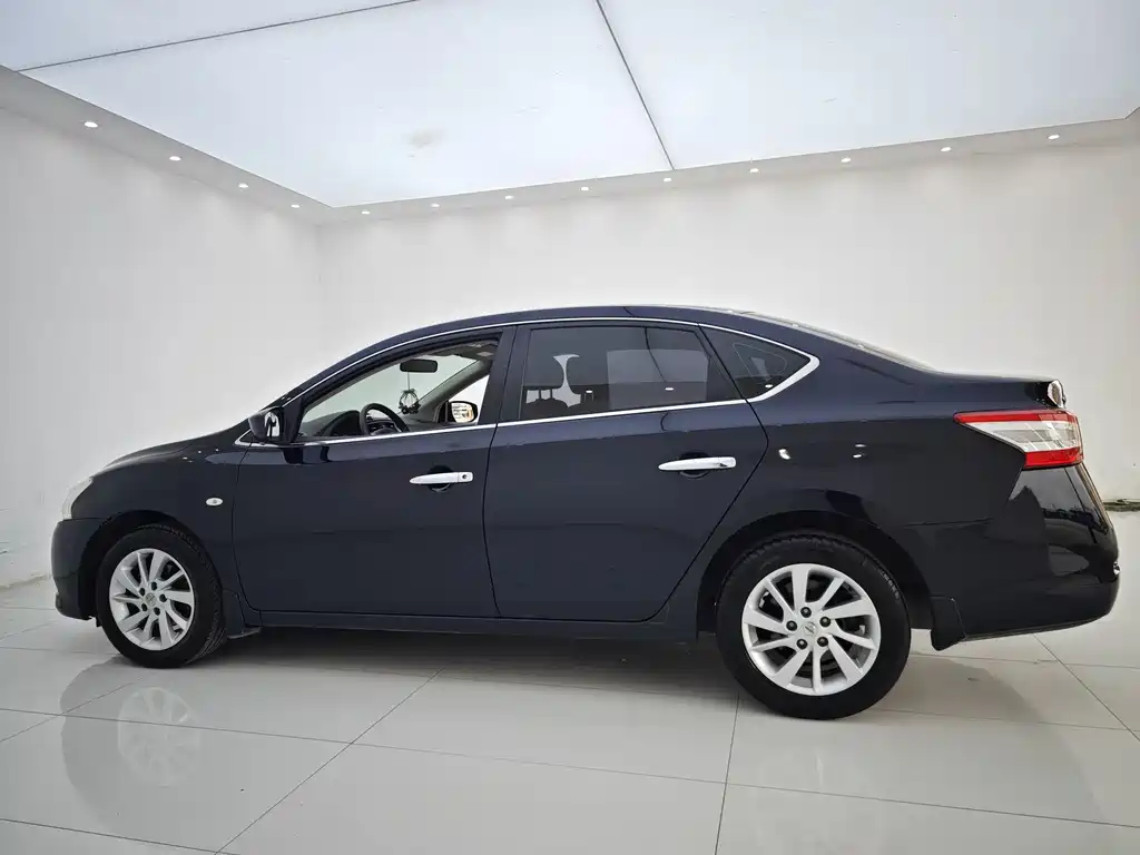 Nissan Sylphy 2012 1.6XE CVT Comfort