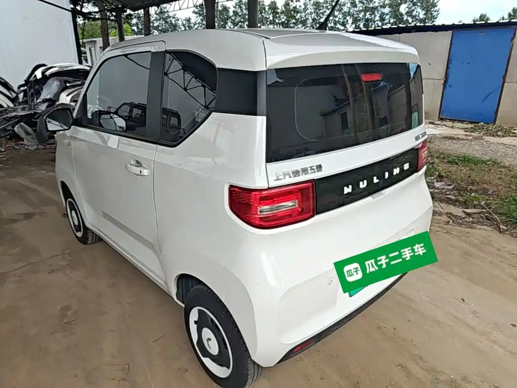 Wuling MINIEV — миниатюра 5