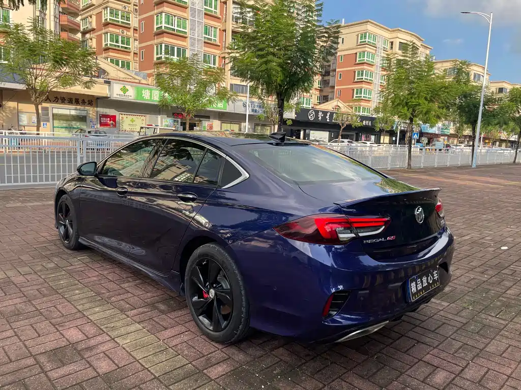 Buick Regal — миниатюра 6