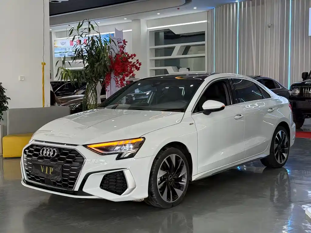 Купить Audi A3