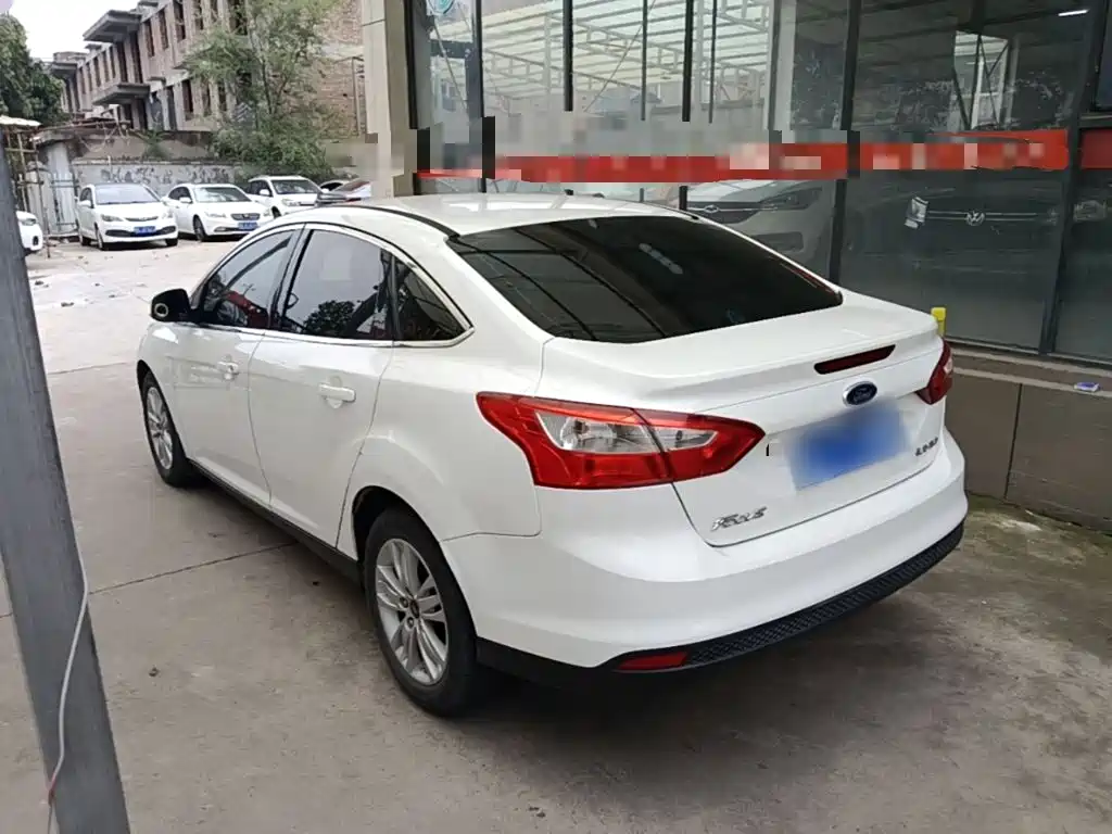 Ford Focus — миниатюра 5
