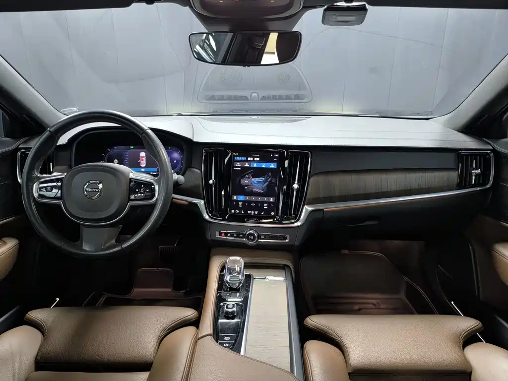 Volvo S90 — миниатюра 8