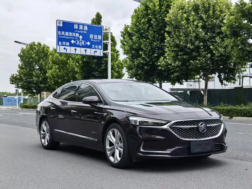 Buick LaCrosse 2022 Avenir