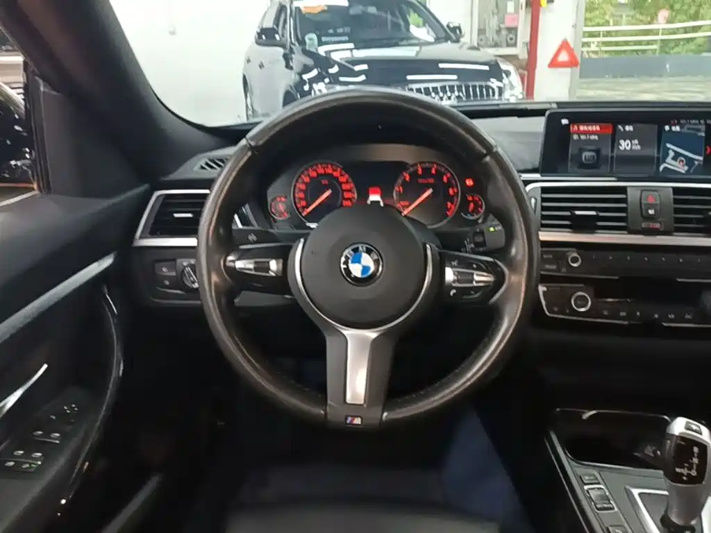 BMW 3 Series GT — миниатюра 11