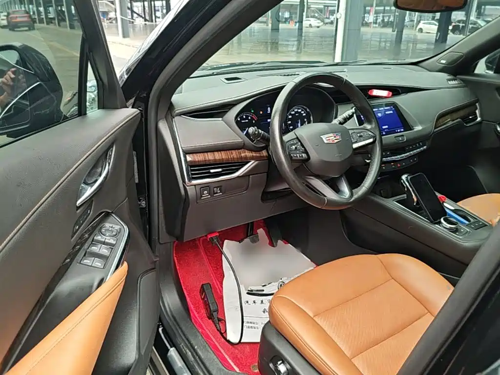 Cadillac XT4 — миниатюра 16