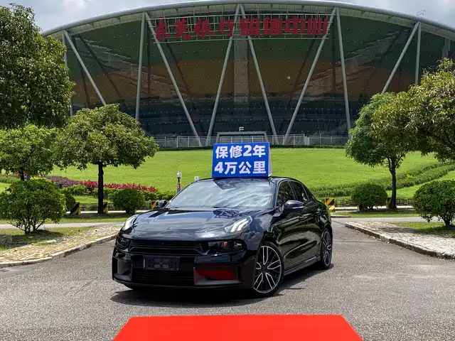2021 Lynk & Co 03