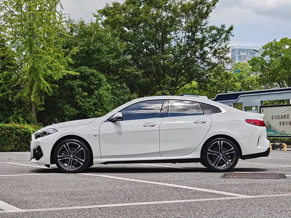 BMW 2 Series (Import) — миниатюра 7